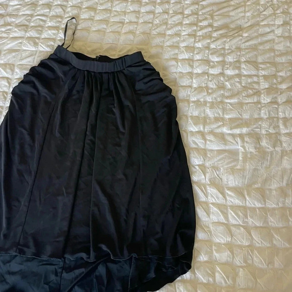 NBD black drape midi skirt - Picture 2 of 8